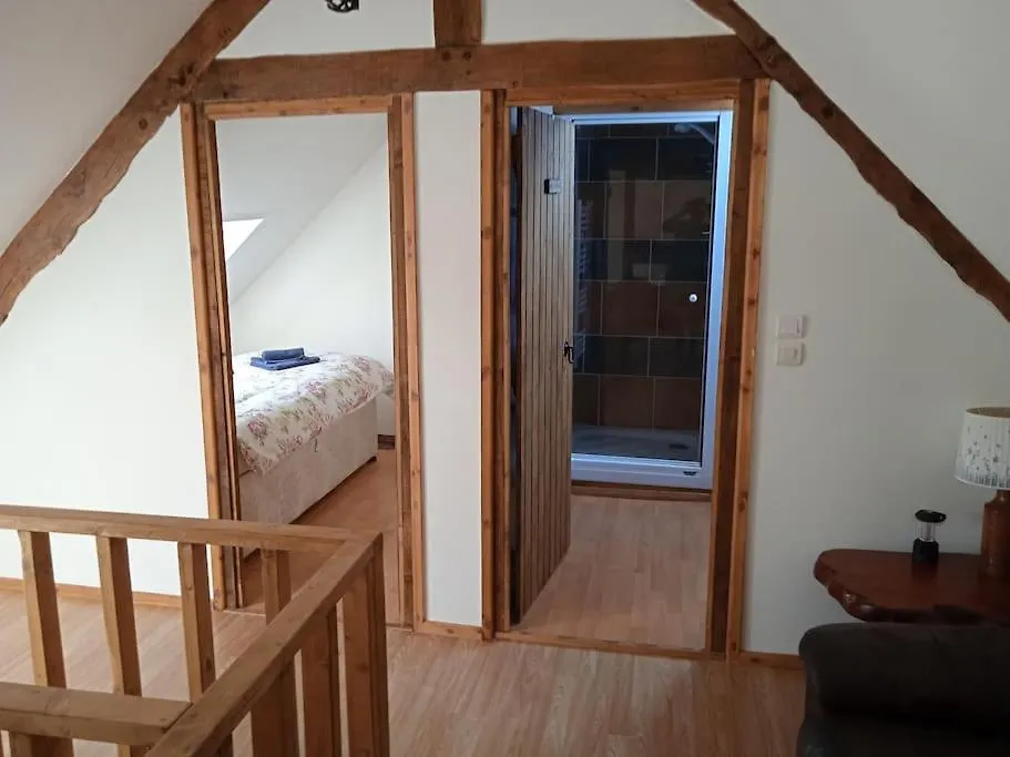 Mégrit Tranquillity Cottage 0*,  צרפת