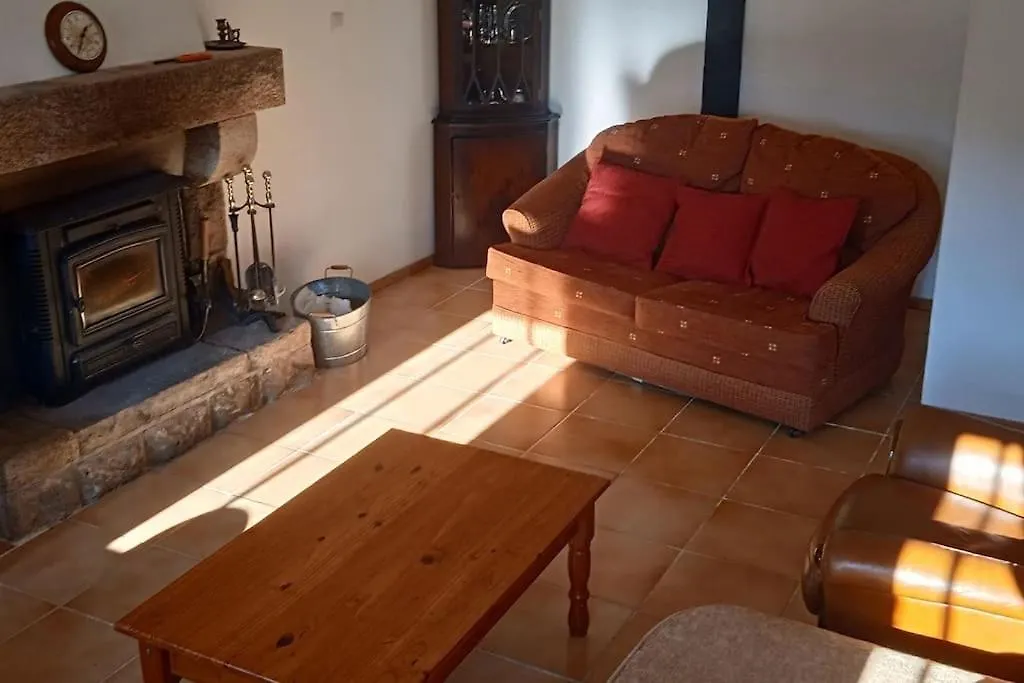Mégrit Tranquillity Cottage בית נופש